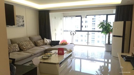 世博核心 次新房 高端物业 南北通透 人车分流 房型正气-焦点上海二手房