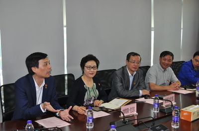 礼赞新中国，建功新时代——公房物业联合党支部庆祝上海解放七十周年主题党日活动